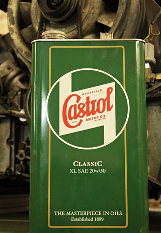 Weboil.dk har Castrol motorolie og Diesel additiv